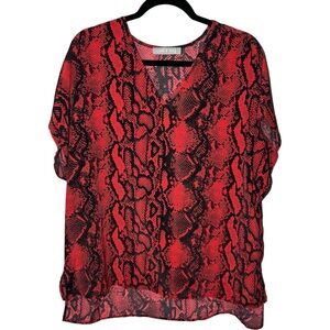 Pixi + Ivy‎ Women's Medium Boxy Snake Print Short Sleeve V Neck Top Blouse Shirt